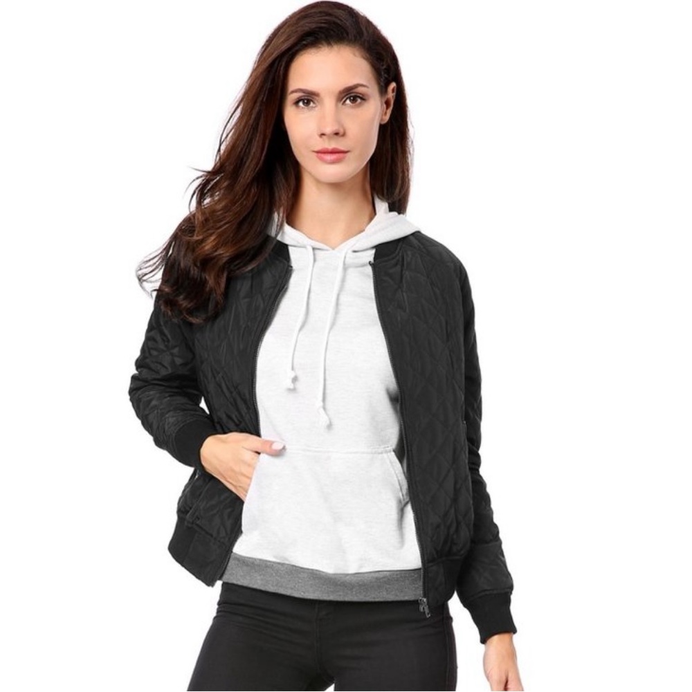 NWOT! Allegra K Women's Quilted Zip-Up Raglan
Sleeves Bomber Jacket Black XS